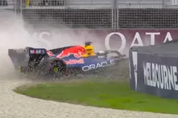 BREAKING: Max Verstappen crasht hard in kwalificatie