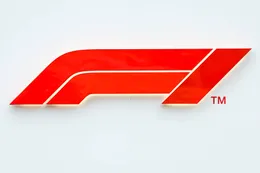 Bizarre crash op onafgemaakt Formule 1-circuit van Madrid