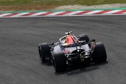 Max Verstappen krijgt hevige kritiek vanuit F1-winnaar: 'Dat mag niet!'