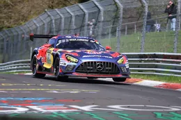 Geweldig beeld: Hoe Max Verstappen in twintig jaar niks is veranderd