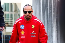 'Lewis Hamilton komt tijdens GP Groot-Brittannië met schokkende aankondiging'