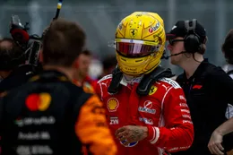 Lewis Hamilton vertrouwt Ferrari niet meer: 'Ik ga afstand nemen'