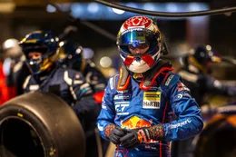 'Max Verstappen laat enorme eer aan teamgenoot tijdens 24 uur van de Nürburgring'