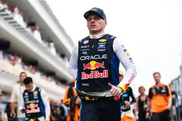 Collega-coureur kijkt met mond vol tanden naar Max Verstappen: 'Dat heb ik bij niemand anders gezien'