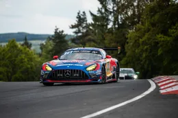 Max Verstappen krijgt 'eigen bocht' aangewezen door fans op Nürburgring
