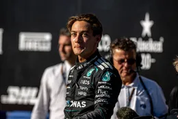 Toto Wolff maakt George Russell bang: 'Iedereen weet hoe hoog ik Max Verstappen heb zitten'