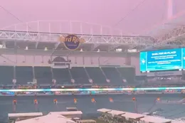 Video: het bizarre noodweer op het circuit in Miami