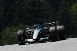 Max Verstappen zorgt voor nervositeit bij Mercedes: 'Ongelofelijk..'