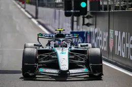 Mercedes gebruikt geniepige truc om motorreglement op zijn kop te zetten