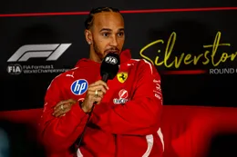 Lewis Hamilton uit ernstige zorgen over raceweekend in Silverstone: 'De groepschat met coureurs is...'