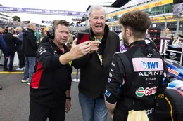 Jeremy Clarkson verrast en gaat F1-team bevoorraden tijdens raceweekend op Silverstone