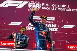 Viaplay-commentator doet grote onthulling over Max Verstappen: 'Er zijn maar twee coureurs die hij echt hoog heeft zitten'