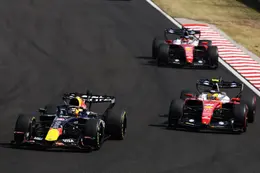 Lewis Hamilton geeft zijn eerlijke mening over de inhaalactie van Max Verstappen