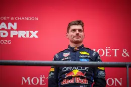 Tomorrowland gaat helemaal los en zet Max Verstappen in het zonnetje