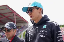 George Russell haalt verwoestend uit naar Mercedes na zijn crash met Lewis Hamilton en loopt helemaal leeg