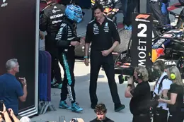 Toto Wolff haalt snoeihard uit naar George Russell: 'Zijn rijstijl...'