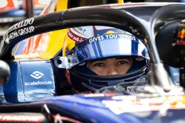 Red Bull-junior is helemaal gek van Max Verstappen gaat héél ver om van hem te leren