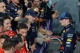 Sky F1-presentator doet bizarre onthulling over de relatie van Max Verstappen en Adrian Newey