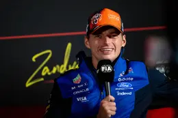 Max Verstappen langer in de Formule 1 dankzij aankomende V8-motoren