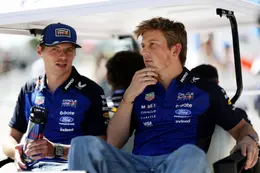 Liam Lawson vergelijkt zichzelf met Max Verstappen: 'Je merkt gewoon dat...'