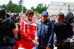 Carlos Sainz haalt hard uit naar Lewis Hamilton na veroorzaken interne oorlog bij Ferrari