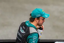 Fernando Alonso doet iets wat Max Verstappen niet ziet zitten: 'Als ik dat zou doen...'