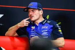 Max Verstappen over clash met Valentino Rossi: 'Hoop dat ik hem tegenkom'