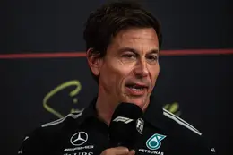 Toto Wolff schrikt van Max Verstappen en maakt zich ernstig zorgen: 'Hij is nu dominant'