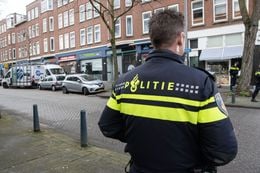 Politie deelt foto van verdachte na grote reeks aanrandingen in Rotterdam (FOTO)