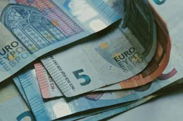 De overheid wil dat je dit bedrag cash in huis hebt
