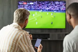 Van kijken naar meedoen: hoe voetbalbeleving verandert voor fans