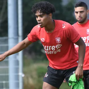 FOTO'S: Afsluitende training: Roemeratoe en Assaidi trainen mee