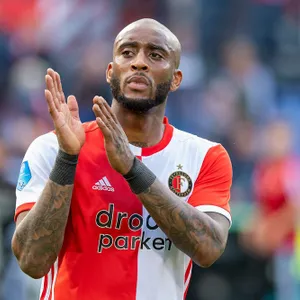 'Stam wijzigt basisopstelling op twee plekken voor duel tegen FC Twente'