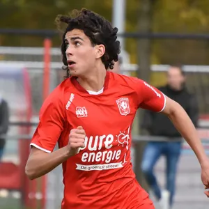 FC Twente wint van Team VVCS, Danilo en Ebuehi moeten debuut uitstellen