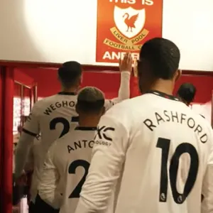 Weghorst komt met verklaring voor vreemde 'heiligschennis'-actie bij Liverpool