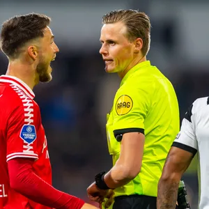 Scheidsrechter fluit na Twentse derby ook derby van het Oosten