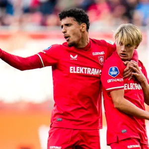 Gefrustreerd FC Twente krijgt PEC niet op de knieën en verspeelt opnieuw dure punten