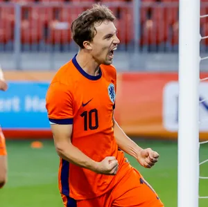 Regeer schrijft geschiedenis met ongeslagen Jong Oranje