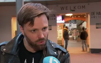 Tim Hofman krijgt keiharde klap in zijn gezicht van BN'er