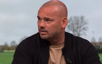 Wesley Sneijder (40) doet bizarre uitspraak over nieuwe vriendin (23)