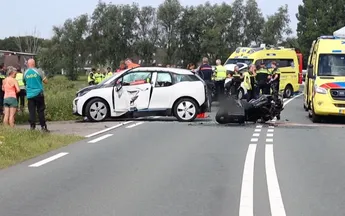 Motoragent (39) sterft na botsing in Weesp