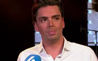 Yves Berendse deelt beuk uit aan René Froger in interview
