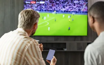 Van kijken naar meedoen: hoe voetbalbeleving verandert voor fans