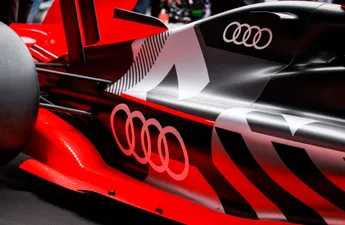 Audi zorgt voor grote verbazing met compleet nieuwe auto tijdens F1-test in Bahrein: 'Wat is dit in hemelsnaam...'
