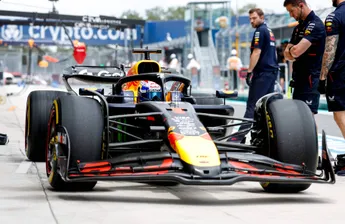 'Red Bull introduceert tijdens GP Imola 'geheime' kopie van McLaren-auto'