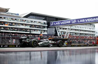 Bizar: Stewards zijn woest en delen loodzware straf uit aan F1-coureur na VT3 in Groot-Brittannië
