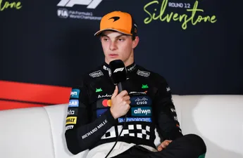 Oscar Piastri heeft heftige boodschap voor McLaren na incident met Max Verstappen