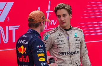 George Russell trekt opmerkelijke conclusie over auto Max Verstappen en deelt prachtig compliment uit
