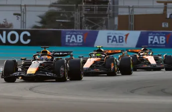 Domper voor Max Verstappen en Red Bull: McLaren ontvangt monsterbedrag na GP Abu Dhabi