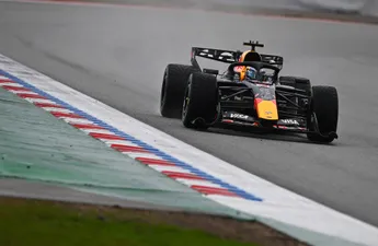 McLaren komt met opvallend bericht over nieuwe Red Bull-motor van Max Verstappen